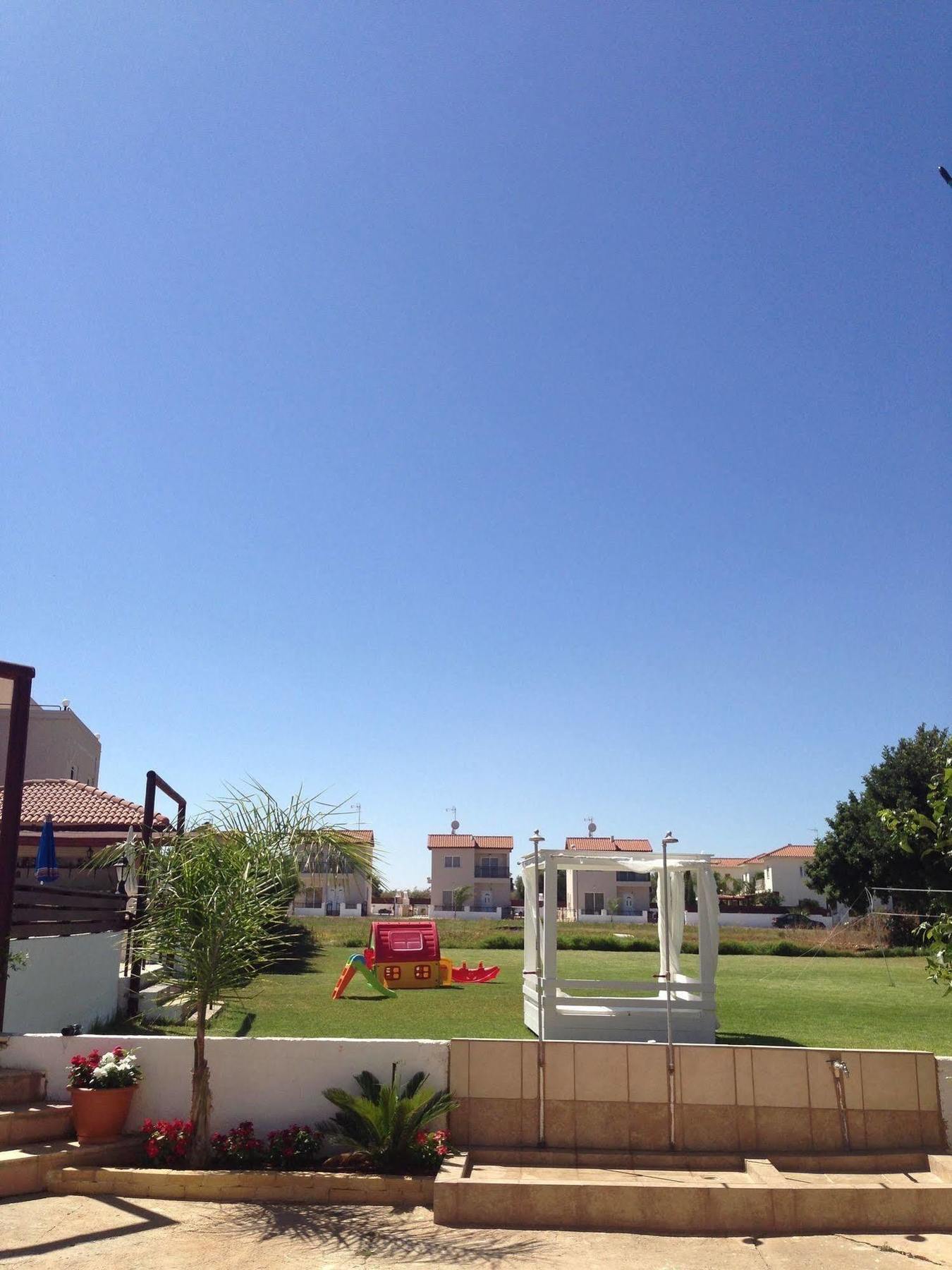 Constantaras Apartments Protaras Esterno foto